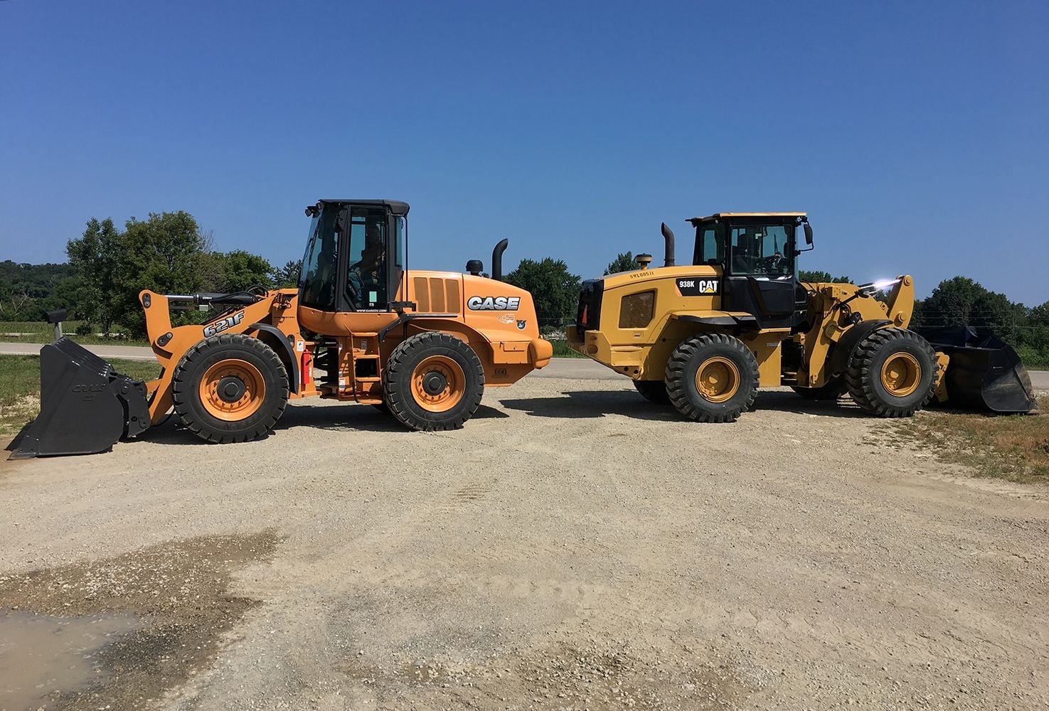 Wheel loaders lot Photo